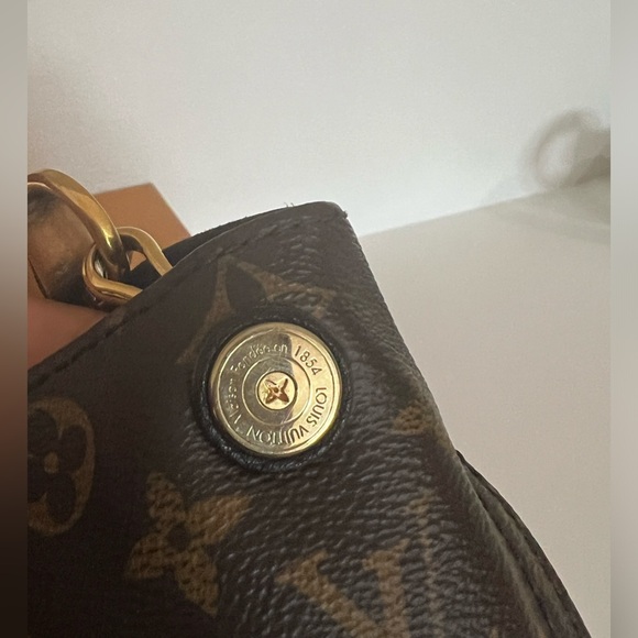 Louis Vuitton Gaia Mng Noir - Picture 5 of 9